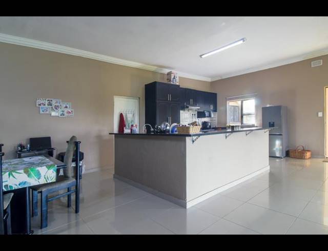 4 BEDROOM HOUSE FOR SALE IN SALMON BAY